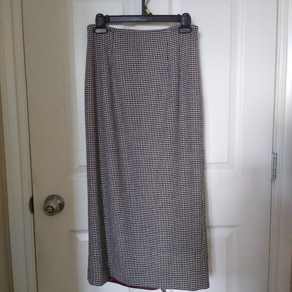 Talbots long Wool Skirt with back zipper, size 10 - Picture 4 of 15